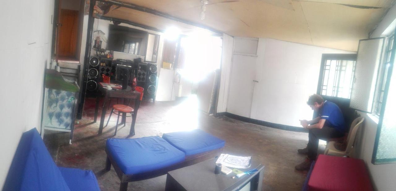 Hostal Musica Y Arte San Augustin Bagian luar foto