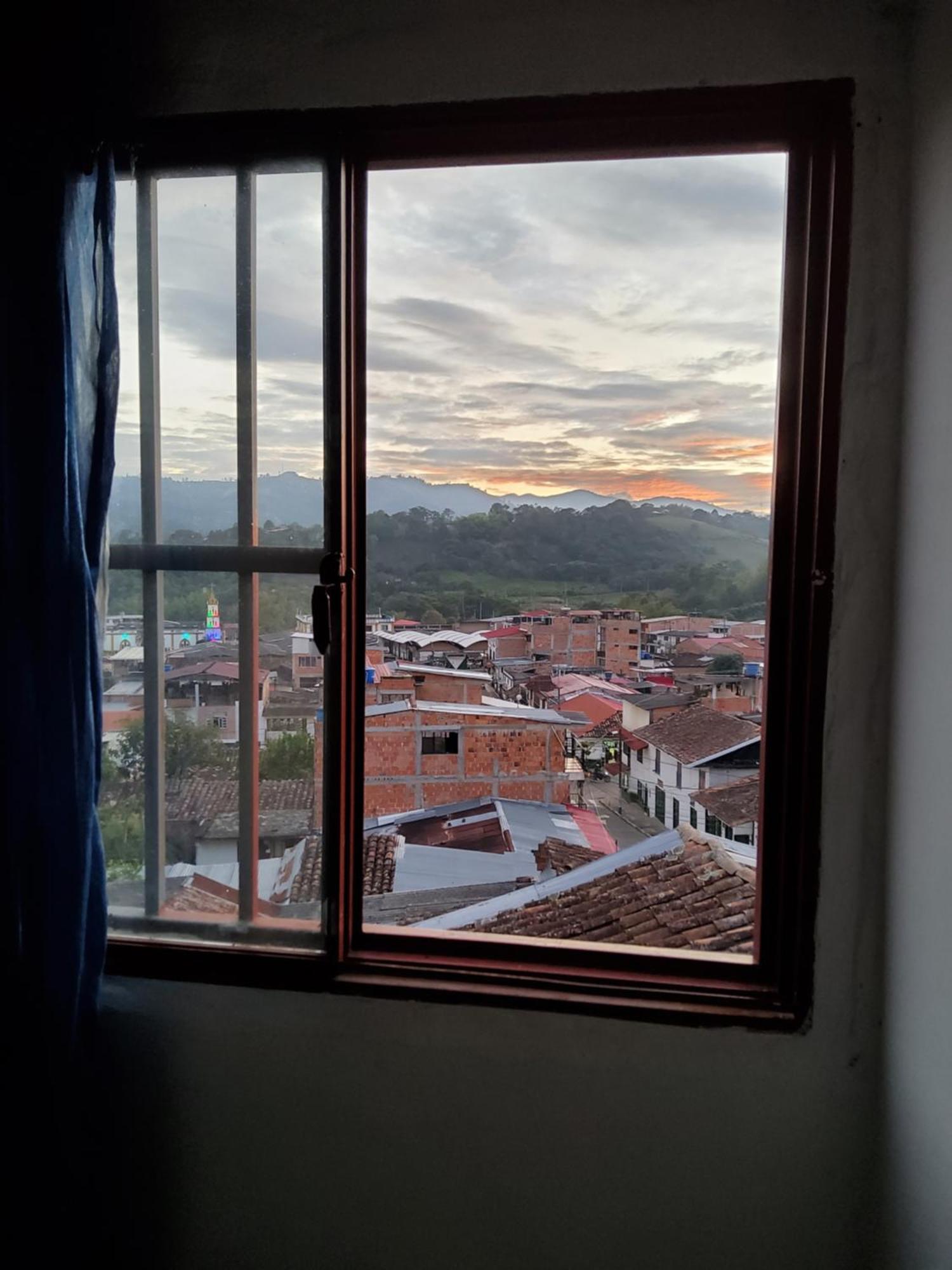 Hostal Musica Y Arte San Augustin Bagian luar foto
