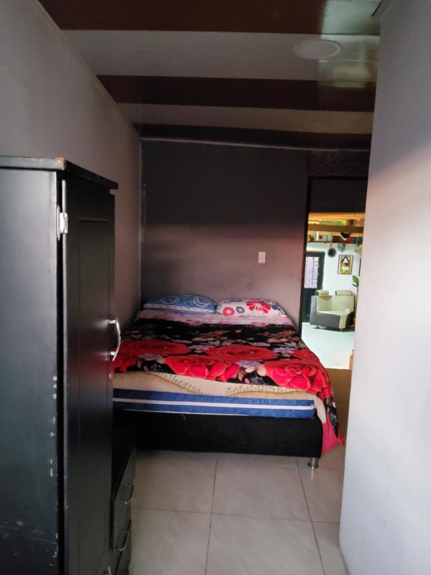 Hostal Musica Y Arte San Augustin Bagian luar foto